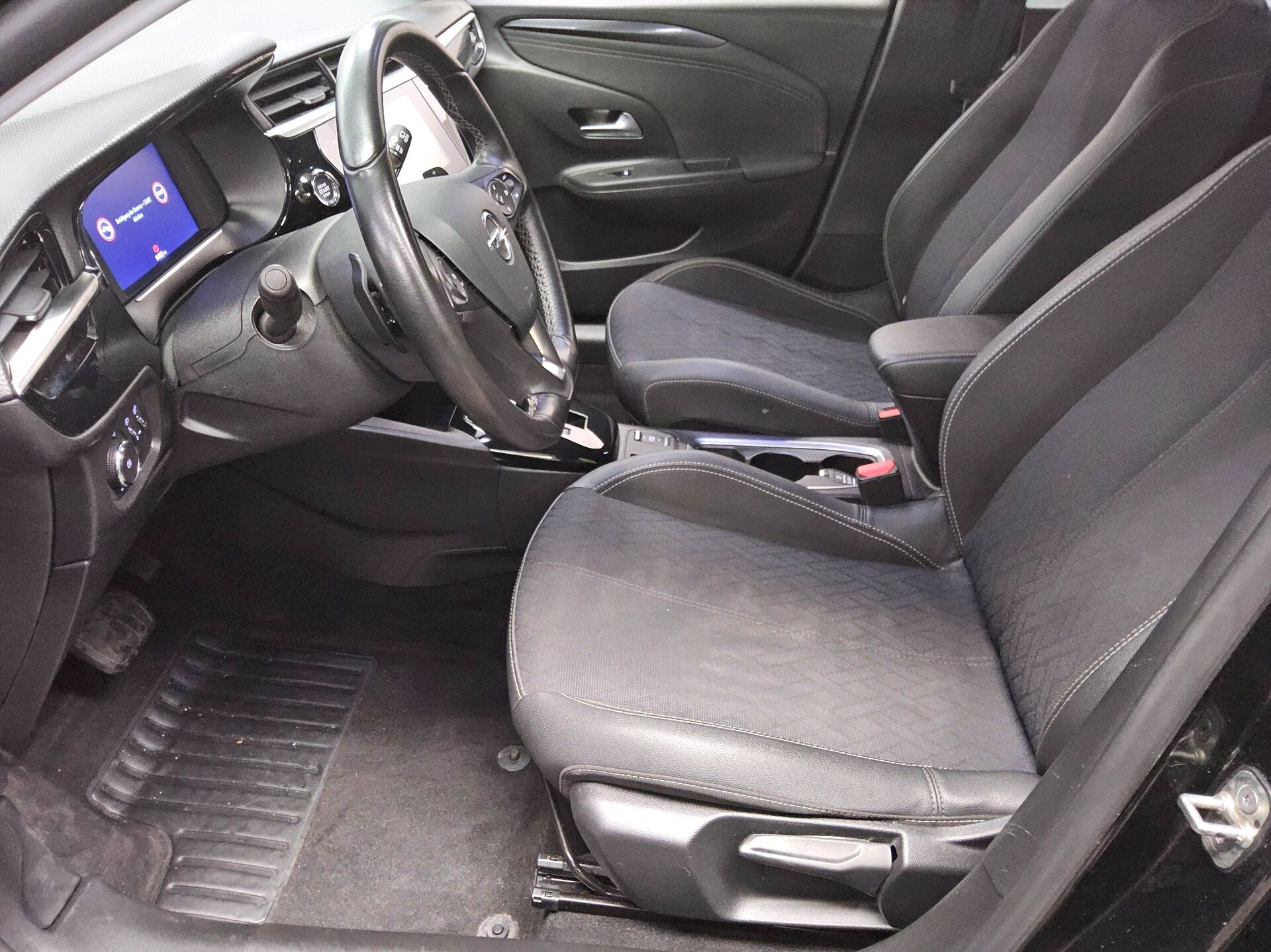 Opel Corsa 1.2 Elegance LED Shz PDC 9
