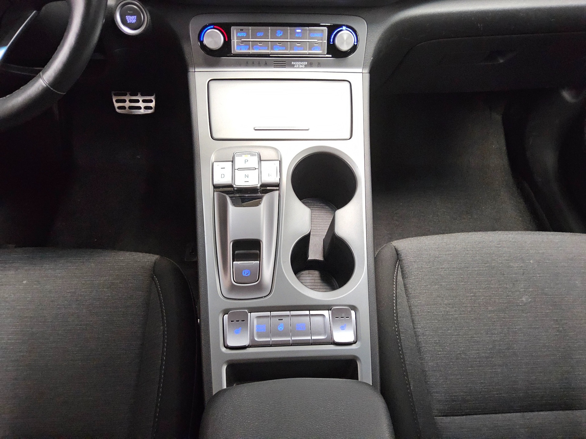 Hyundai Kona Elektro Select DAB+ DC RFK Shz PDC 6