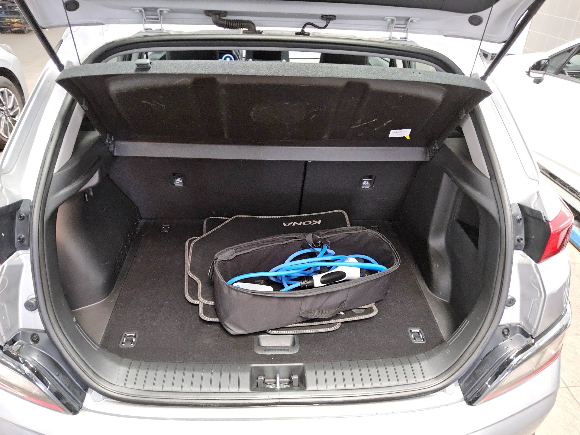 Hyundai Kona Elektro Select DAB+ DC RFK Shz PDC 12