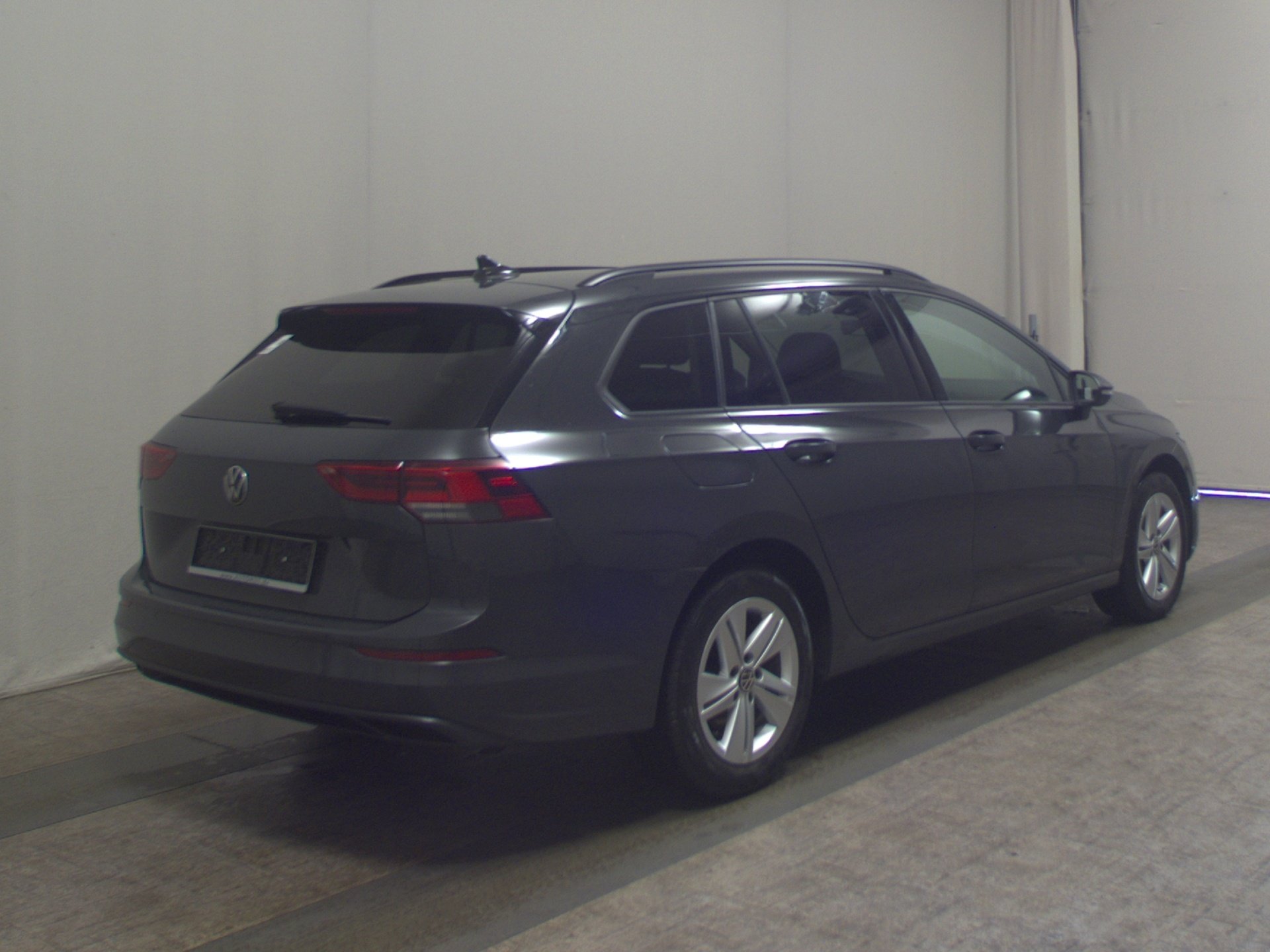 Volkswagen Golf-8 Var. 2.0 TDI Life Navi LED DC ACC PDC Shz 4