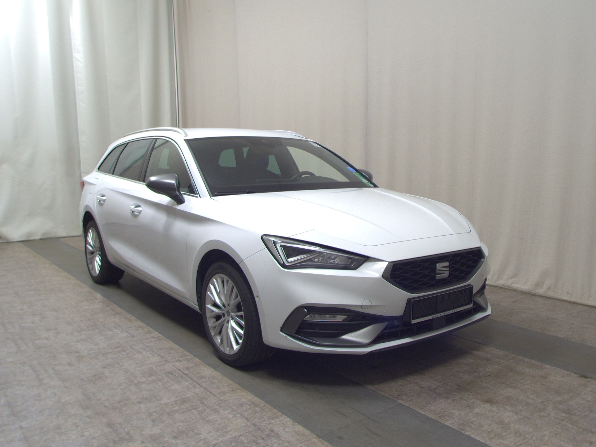 Seat Leon ST 1.4 e-HYBRID FR-Line T-Leder Navi LED vc 3