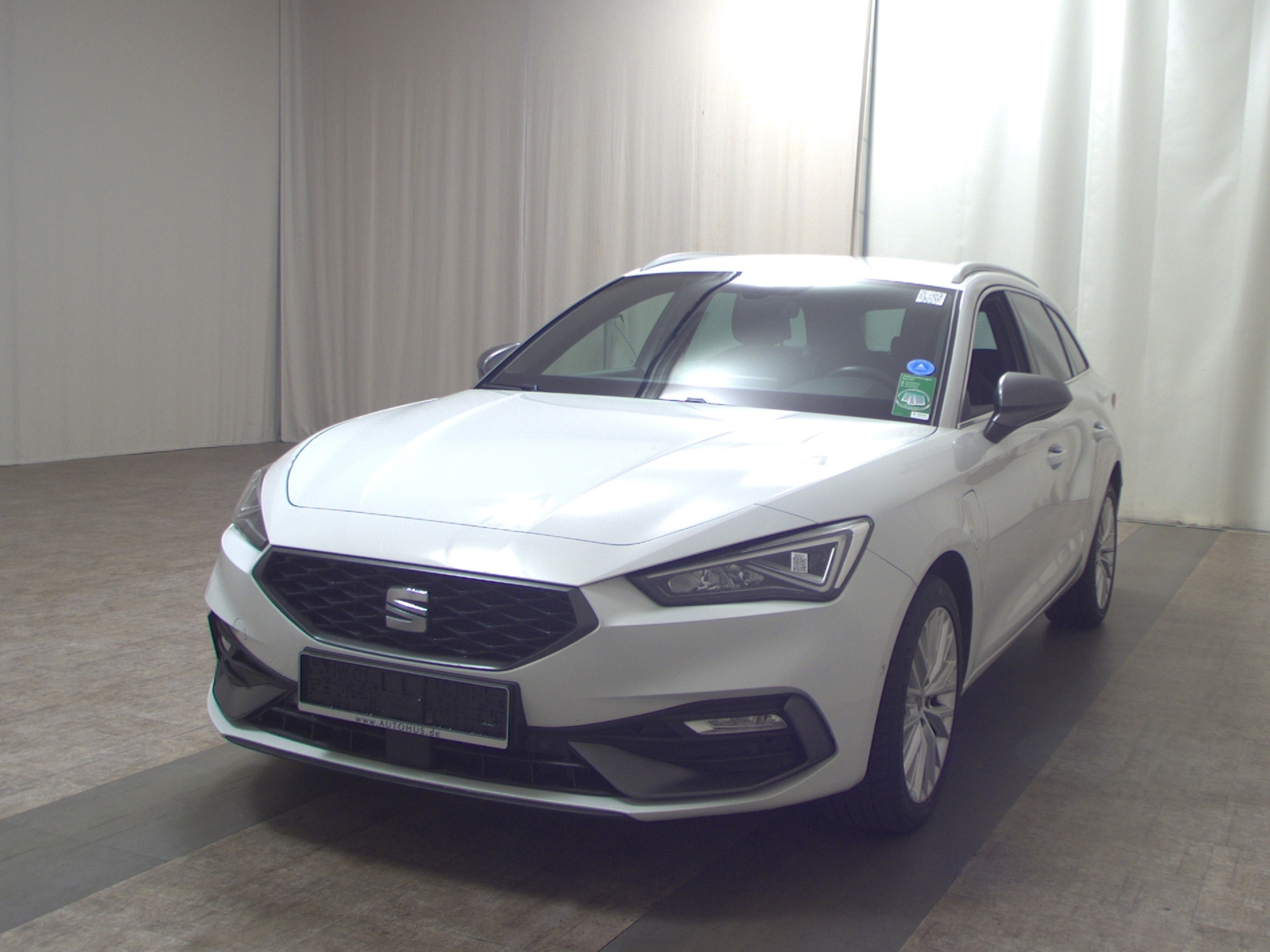 Seat Leon ST 1.4 e-HYBRID FR-Line T-Leder Navi LED vc 2