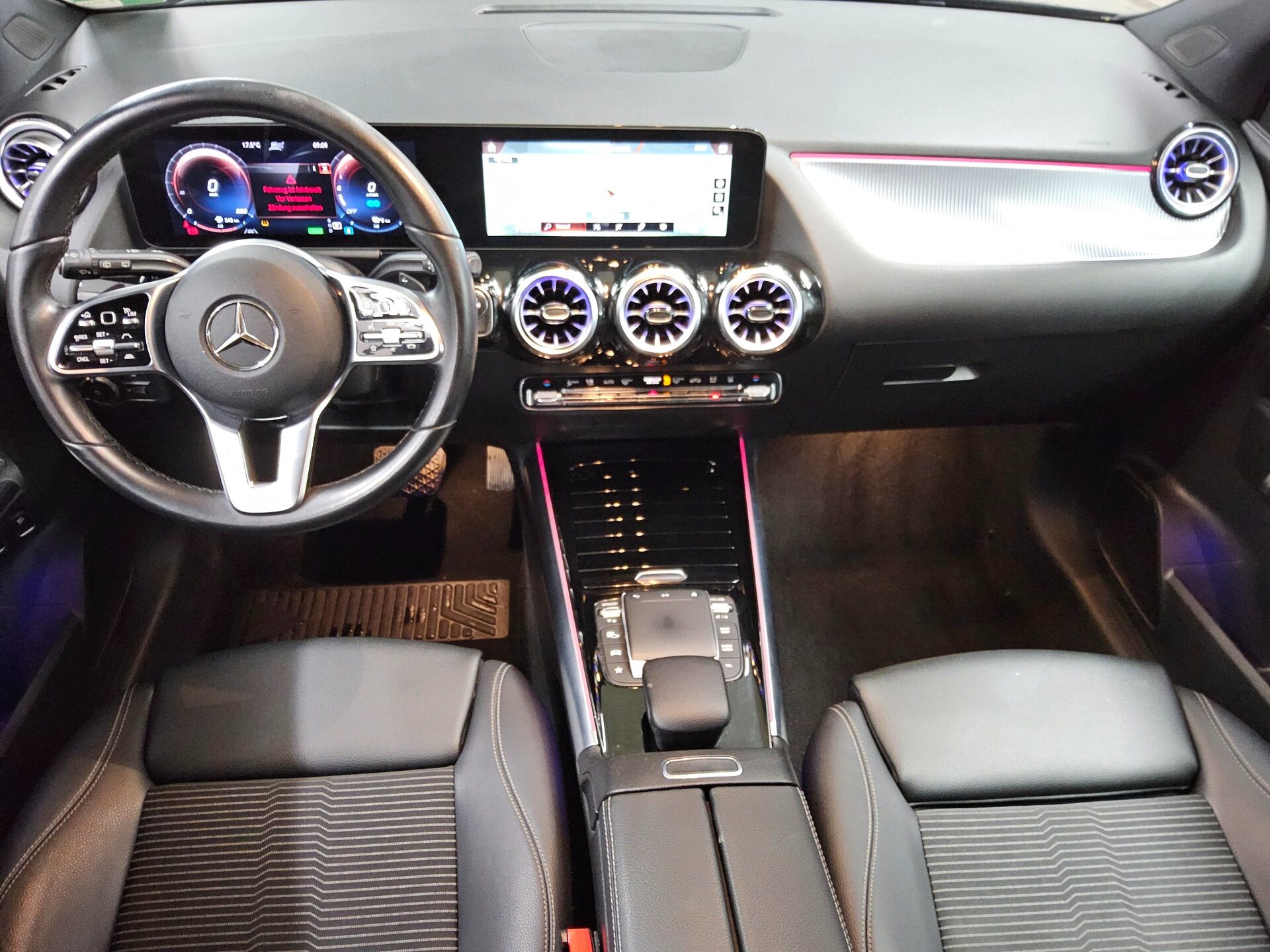 Mercedes-Benz GLA 250 e Progressive Navi LED Sound 360° 5