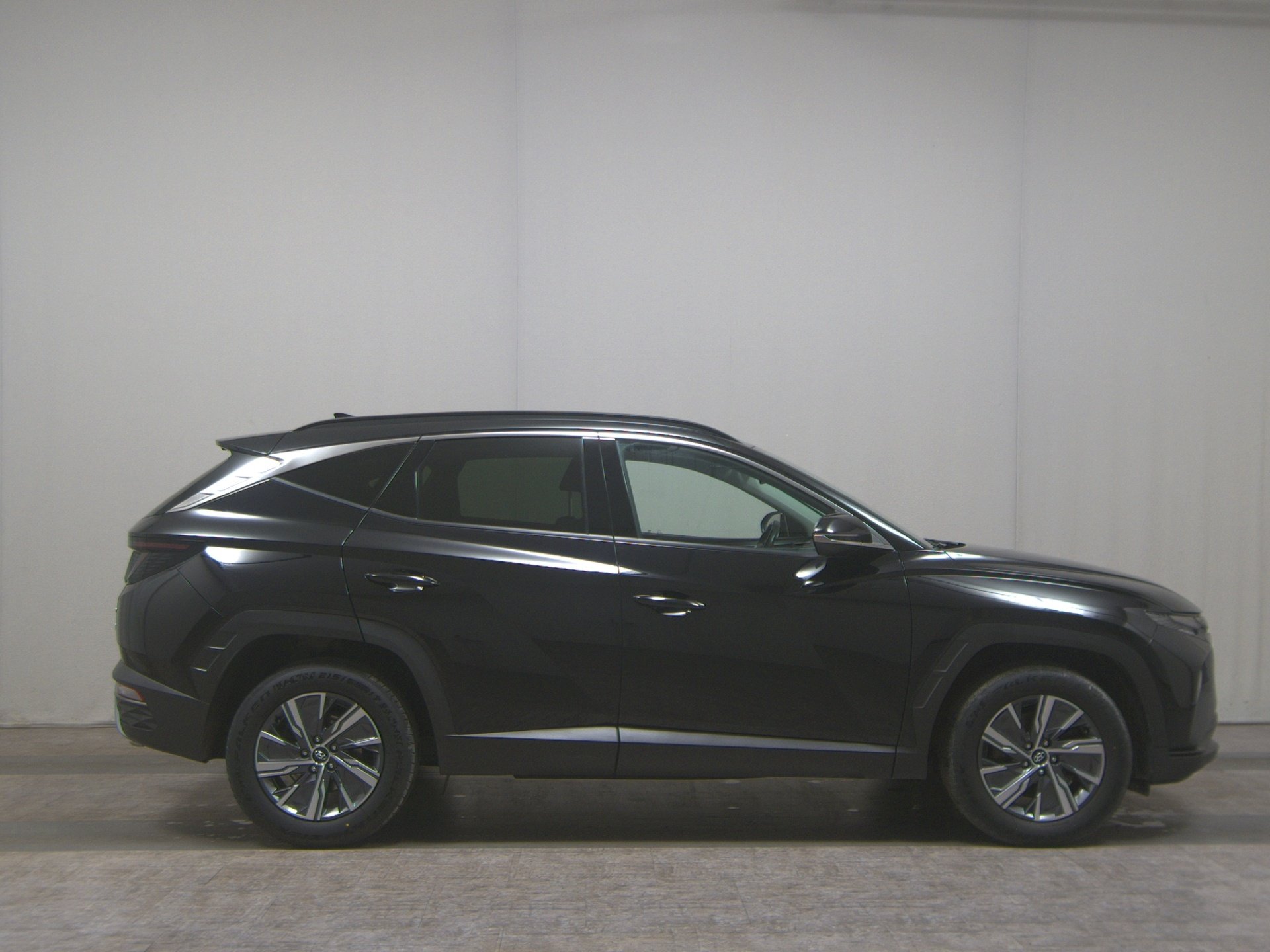 Hyundai Tucson 1.6 T-GDI Trend Navi LED AHK RfK PDC Shz