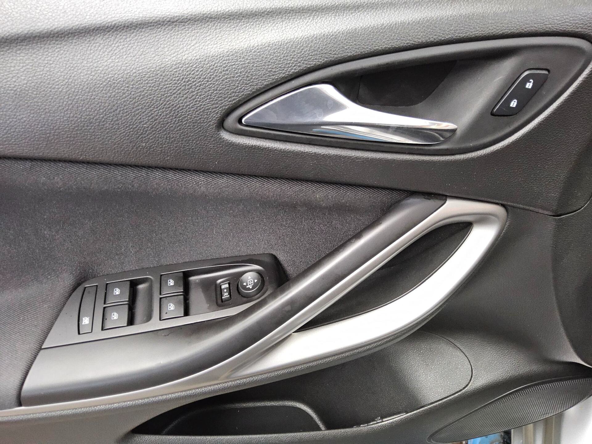 Opel Astra ST 1.5 D Business Ed. Navi LED AGR-Sitz Shz AHK RFK 9