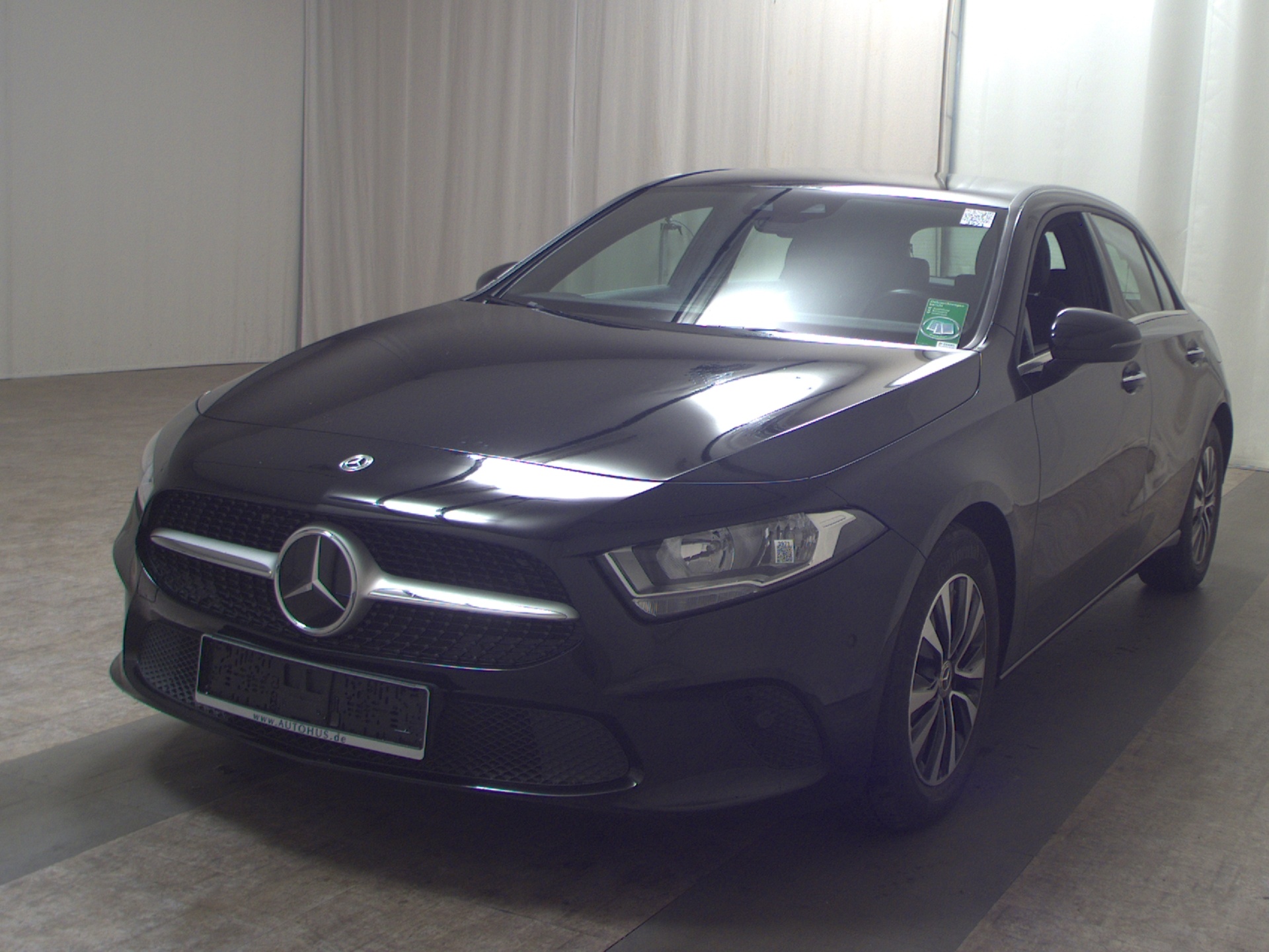 Mercedes-Benz A 200 d T-Leder Navi RFK StandHzg Distronic+ 2