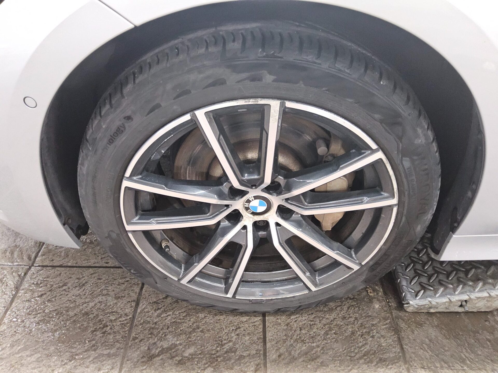 BMW 330e Touring Advantage Leder Navi Laser Pano 11