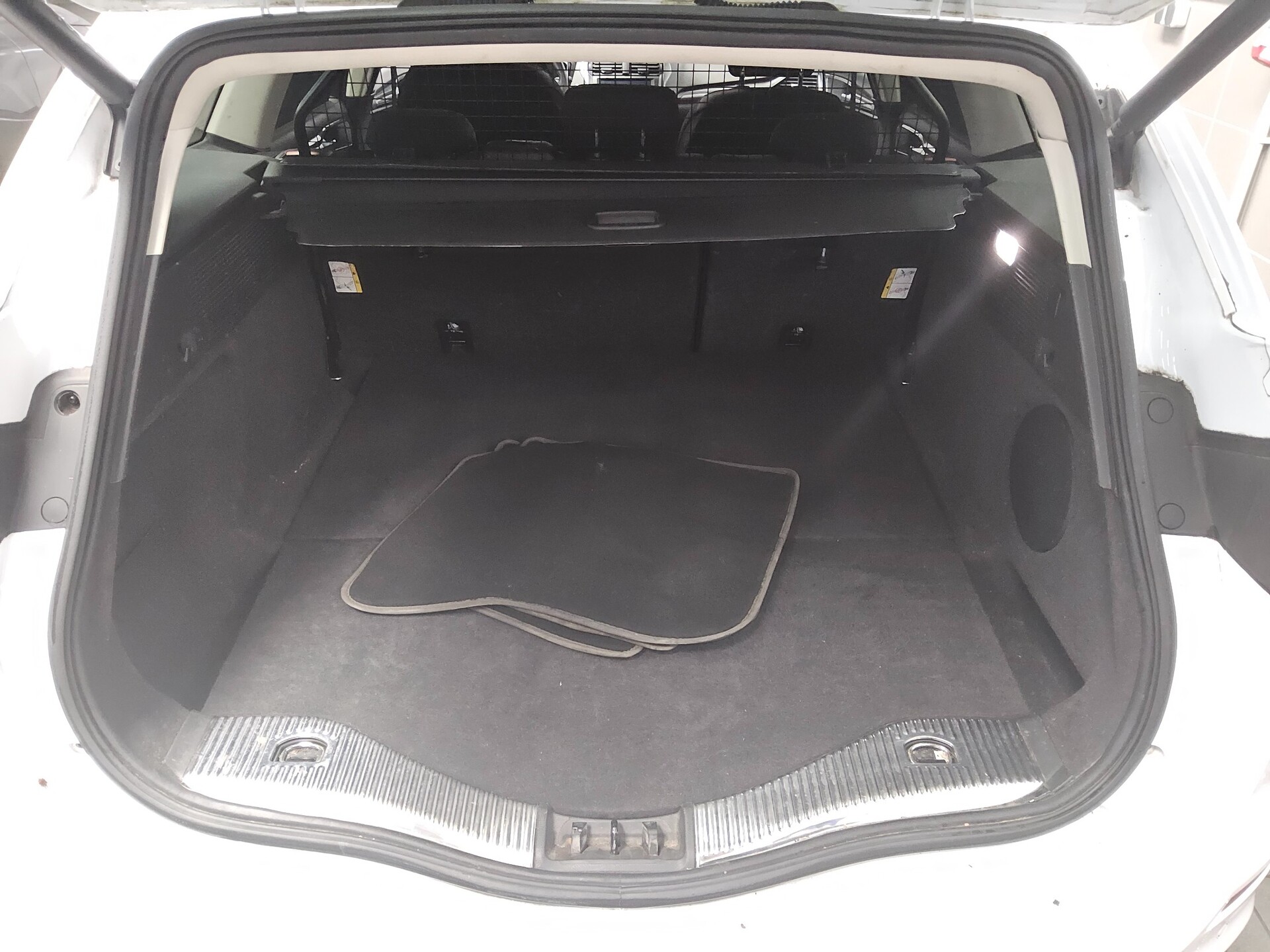 Ford Mondeo Turnier 2.0 EB Titanium Nav LED Pano ACC 11