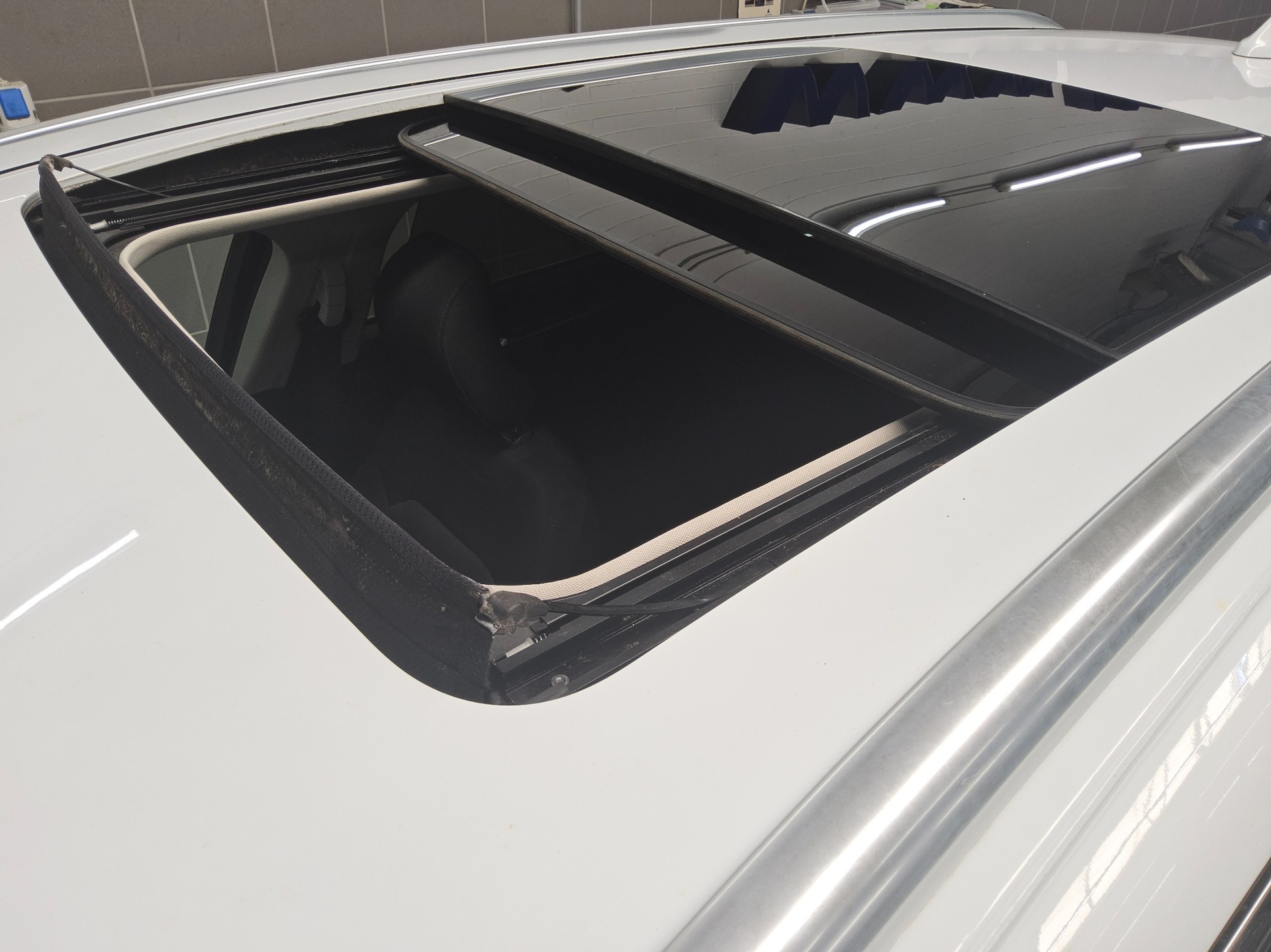Ford Mondeo Turnier 2.0 EB Titanium Nav LED Pano ACC 12