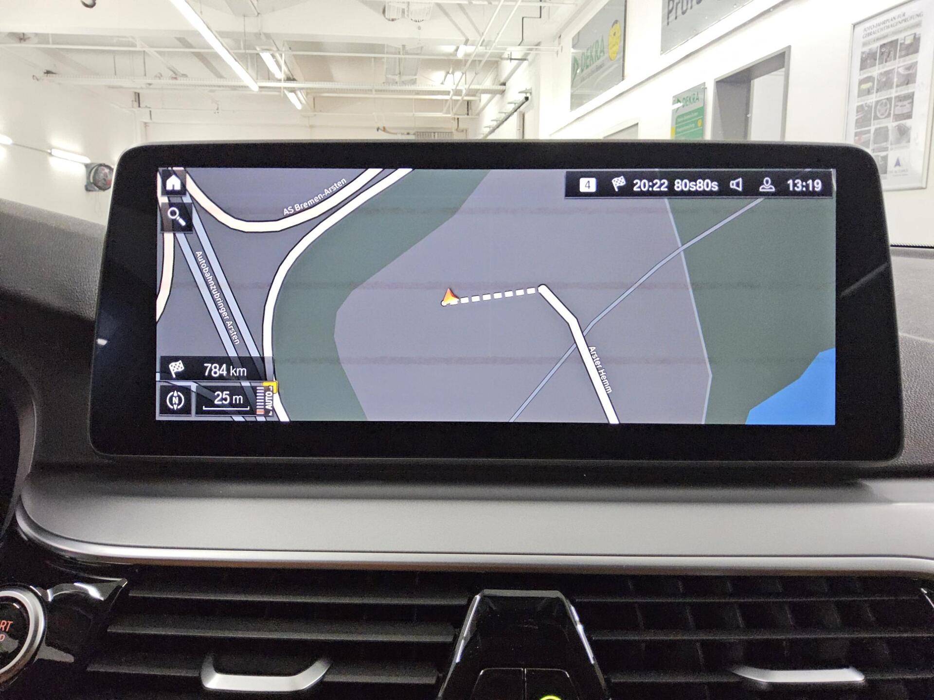 BMW 520dA Touring xDr Leder Navi LC-Pro RfK StHzg 7
