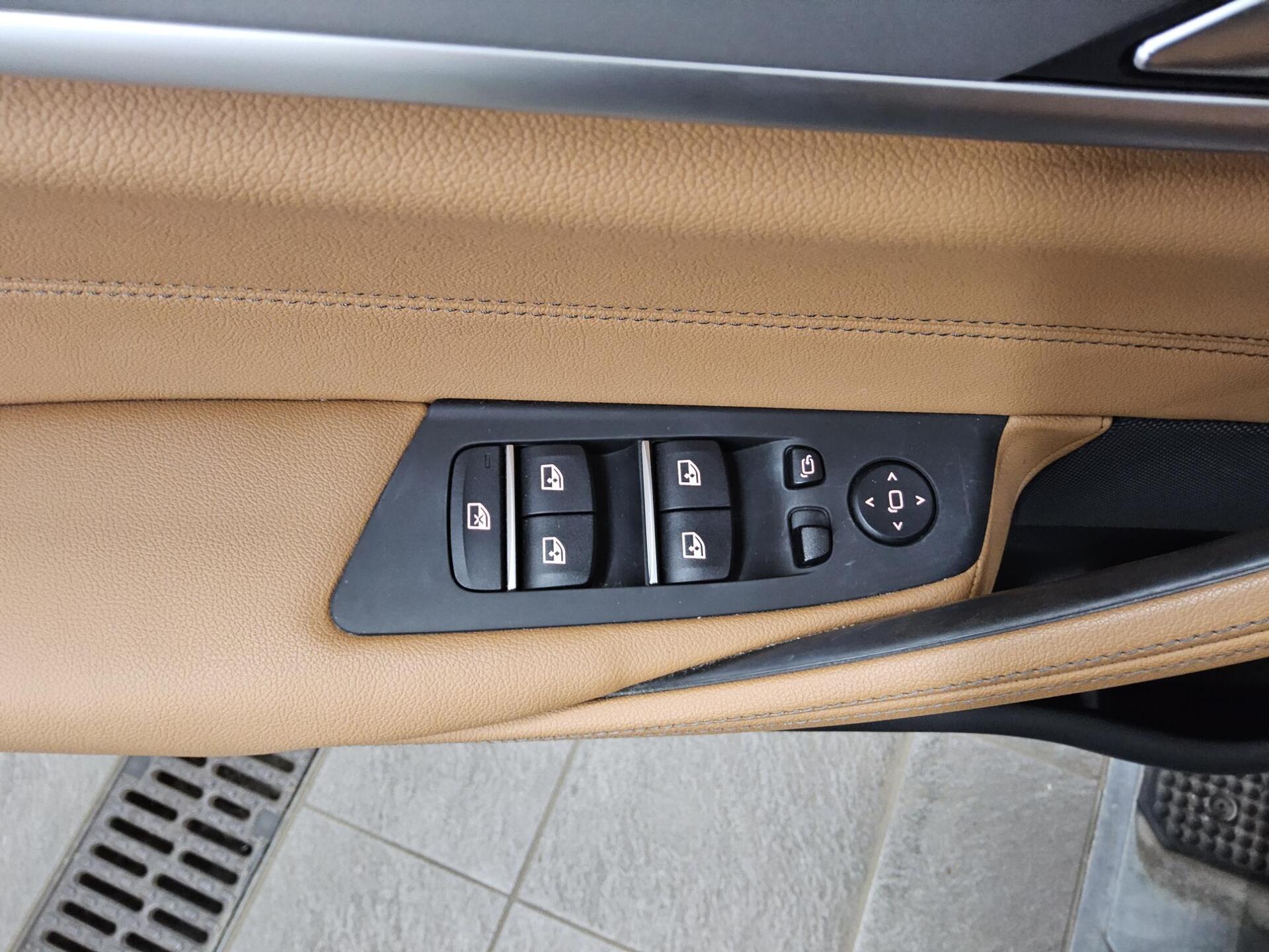BMW 520dA Touring xDr Leder Navi LC-Pro RfK StHzg 10