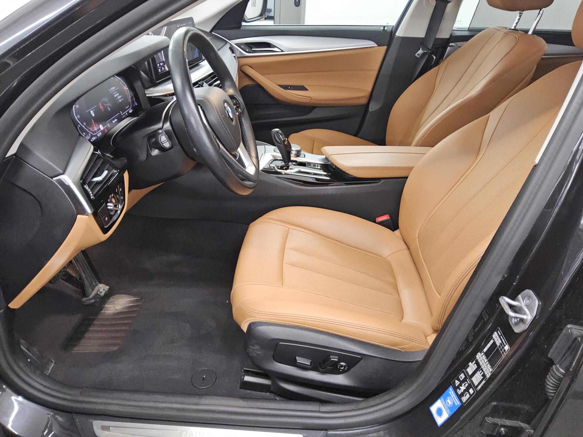 BMW 520dA Touring xDr Leder Navi LC-Pro RfK StHzg 9