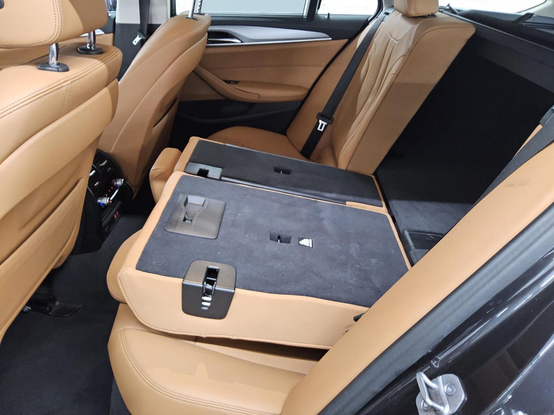 BMW 520dA Touring xDr Leder Navi LC-Pro RfK StHzg 13