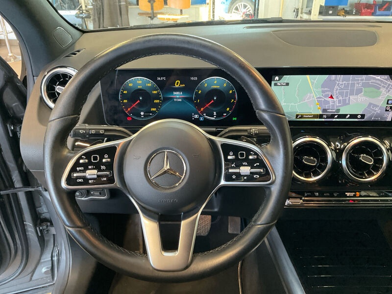 Mercedes-Benz GLA 200 NAVI KLIMAAUT LED SHZ PDC 6
