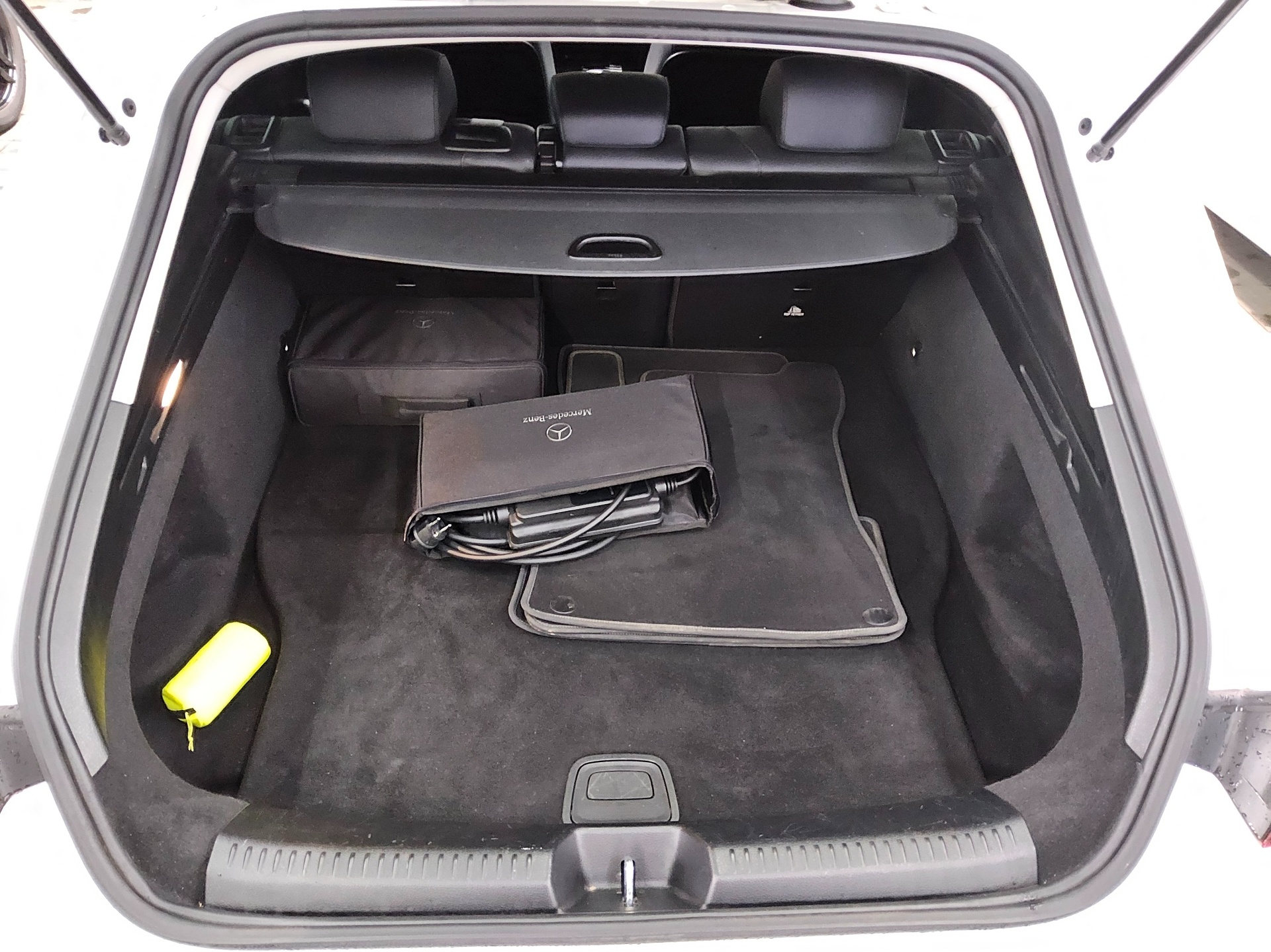 Mercedes-Benz CLA 250 Shooting Brake e Progressive Navi LED 12