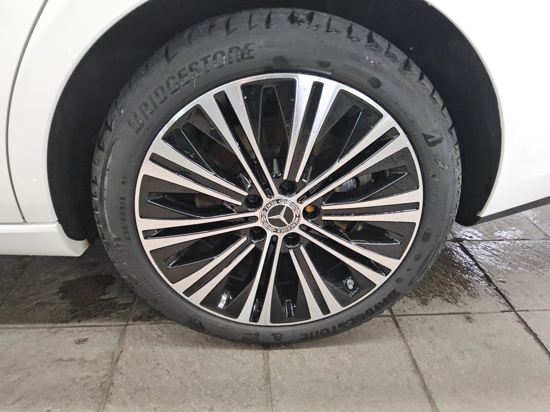 Mercedes-Benz CLA 250 Shooting Brake e Progressive Navi LED 11