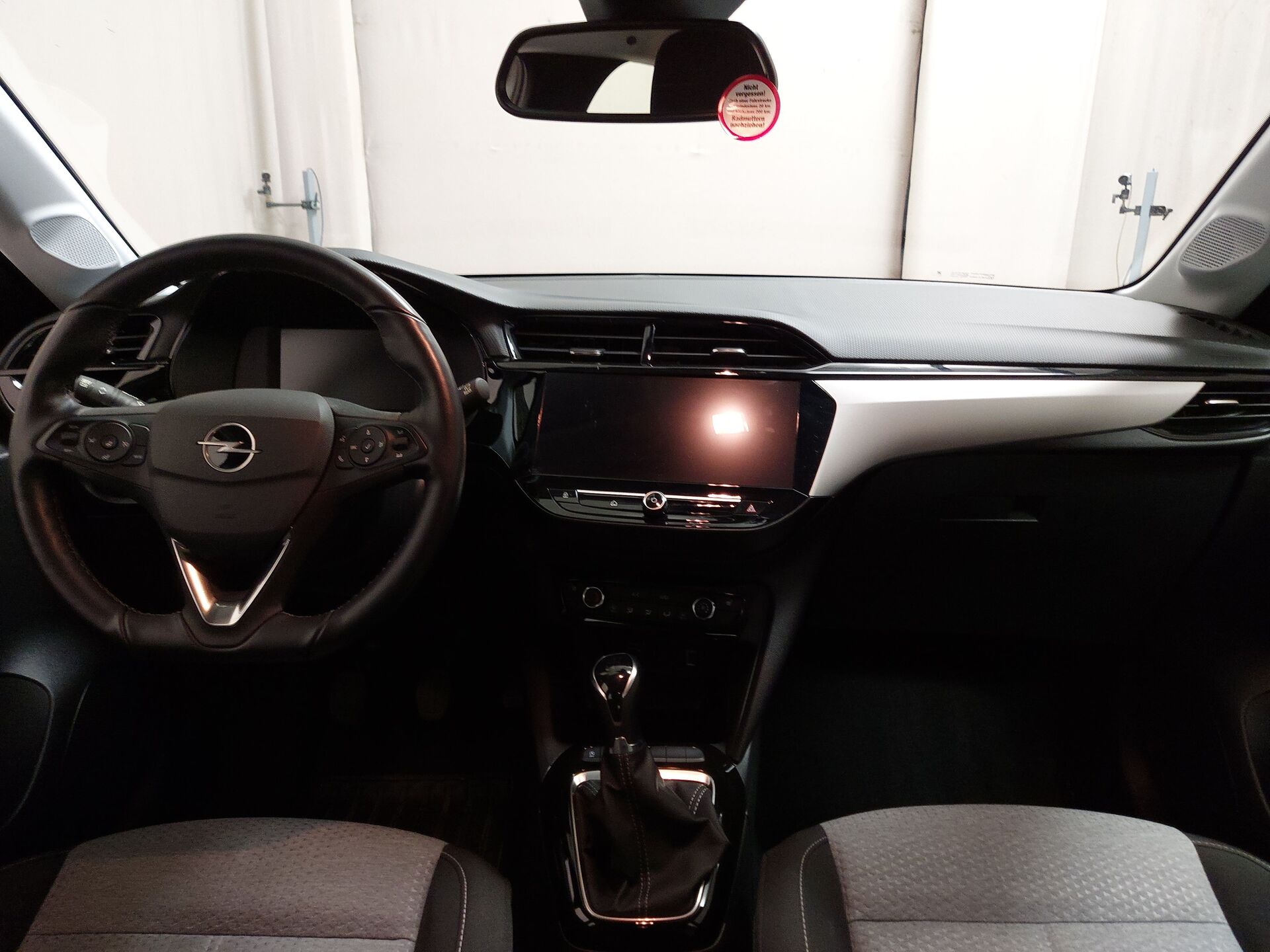 Opel Corsa 1.2 KLIMA LED RADIO TEMPO MFL 16