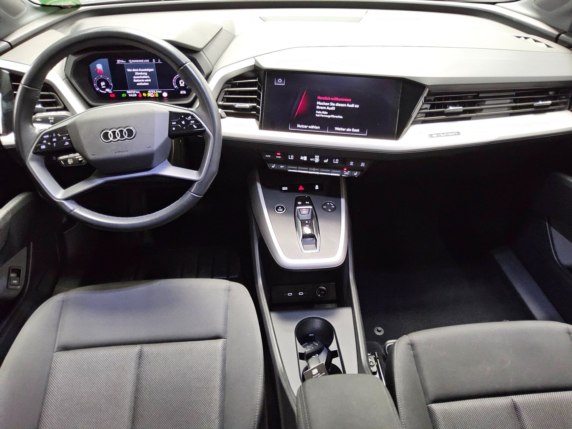 Audi Q4 e-tron 40 e-tron Navi LED vc Shz PDC 5