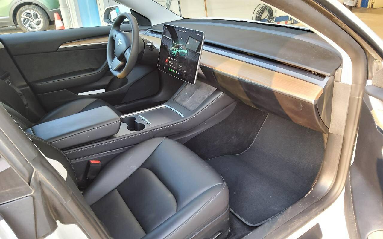 Tesla Model 3 Navi LED Pano Leder RFK 3
