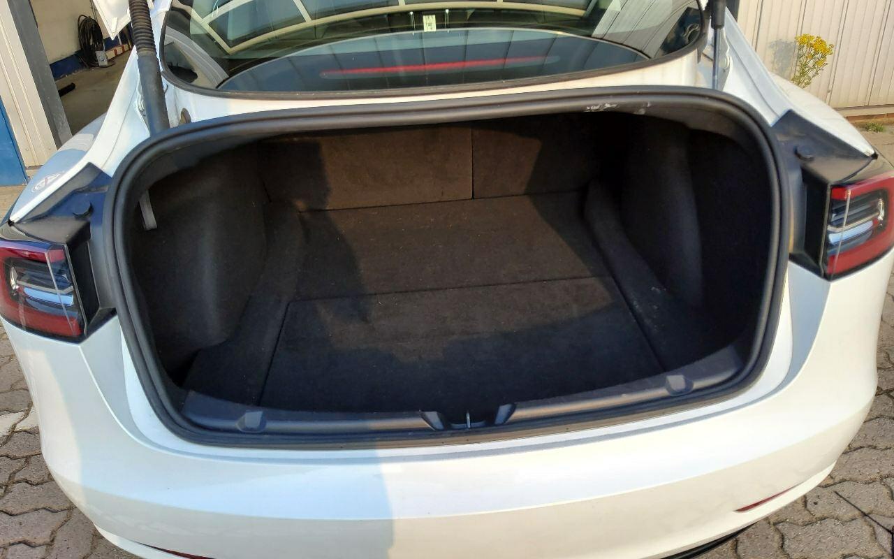 Tesla Model 3 Navi LED Pano Leder RFK 6