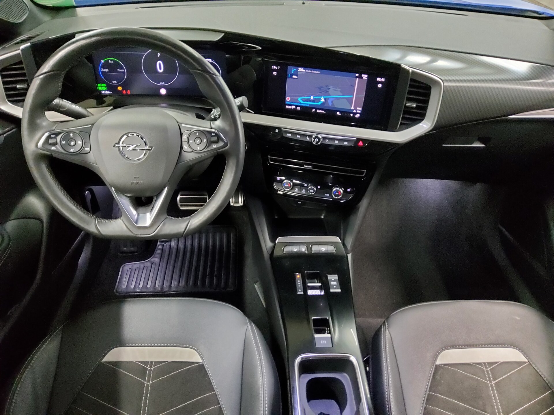 Opel Mokka-e Ultimate Navi LED Shz RFK PDC 5
