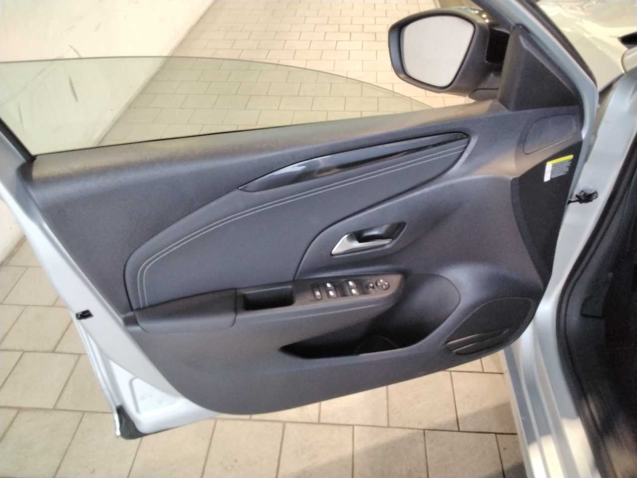 Opel Corsa-e Elegance NAVI KLIMAAUT LED PDC 10