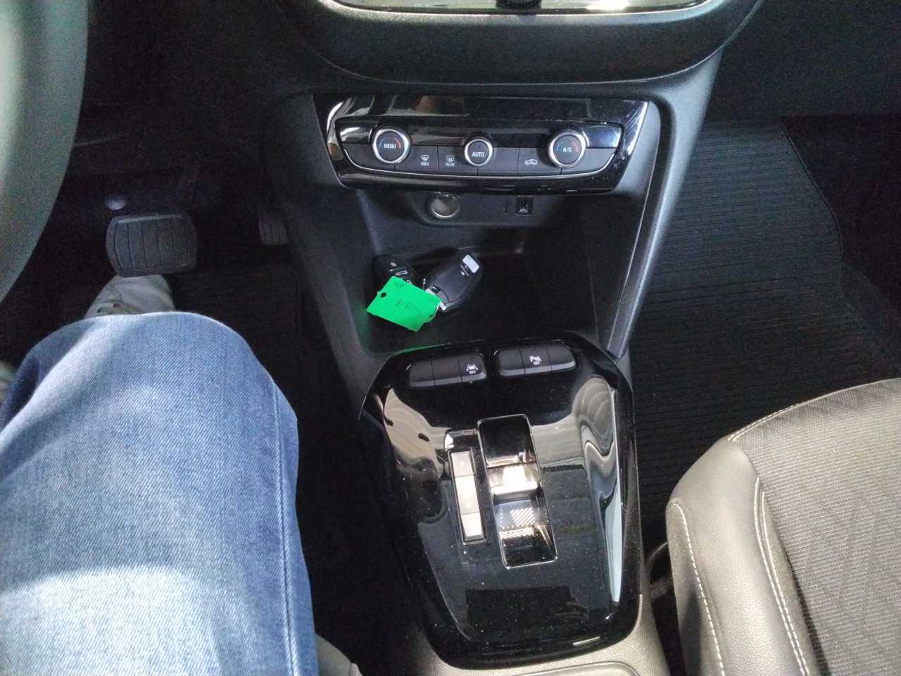 Opel Corsa-e Elegance NAVI KLIMAAUT LED PDC 12