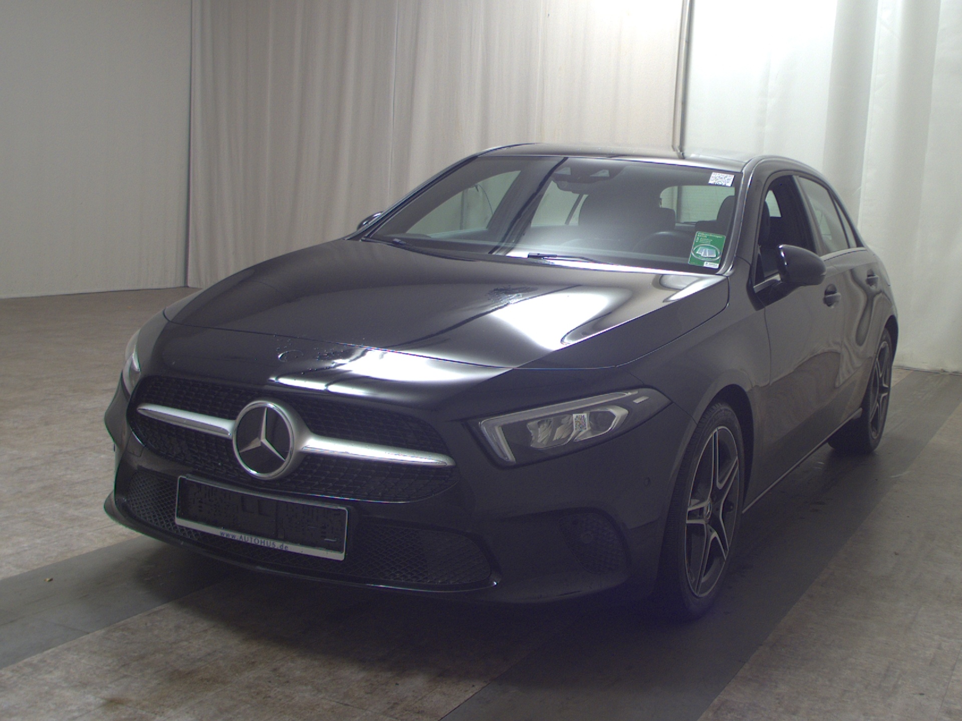 Mercedes-Benz A 200 d T-Leder Navi LED Pano MBUX+ Distr.+ RFK 2