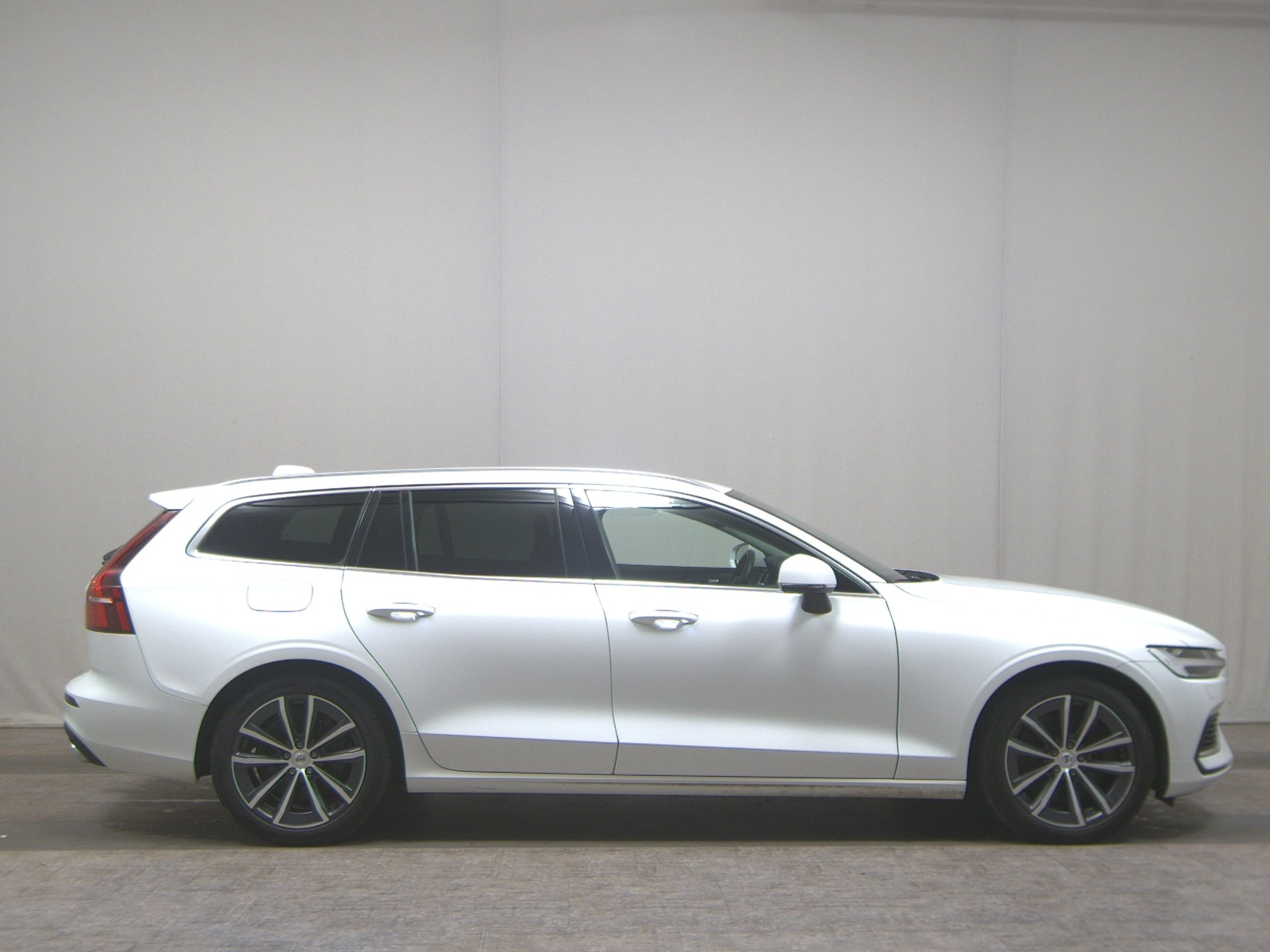 Volvo V60 T6 Inscription Navi LED RfK AHK ACC Memory