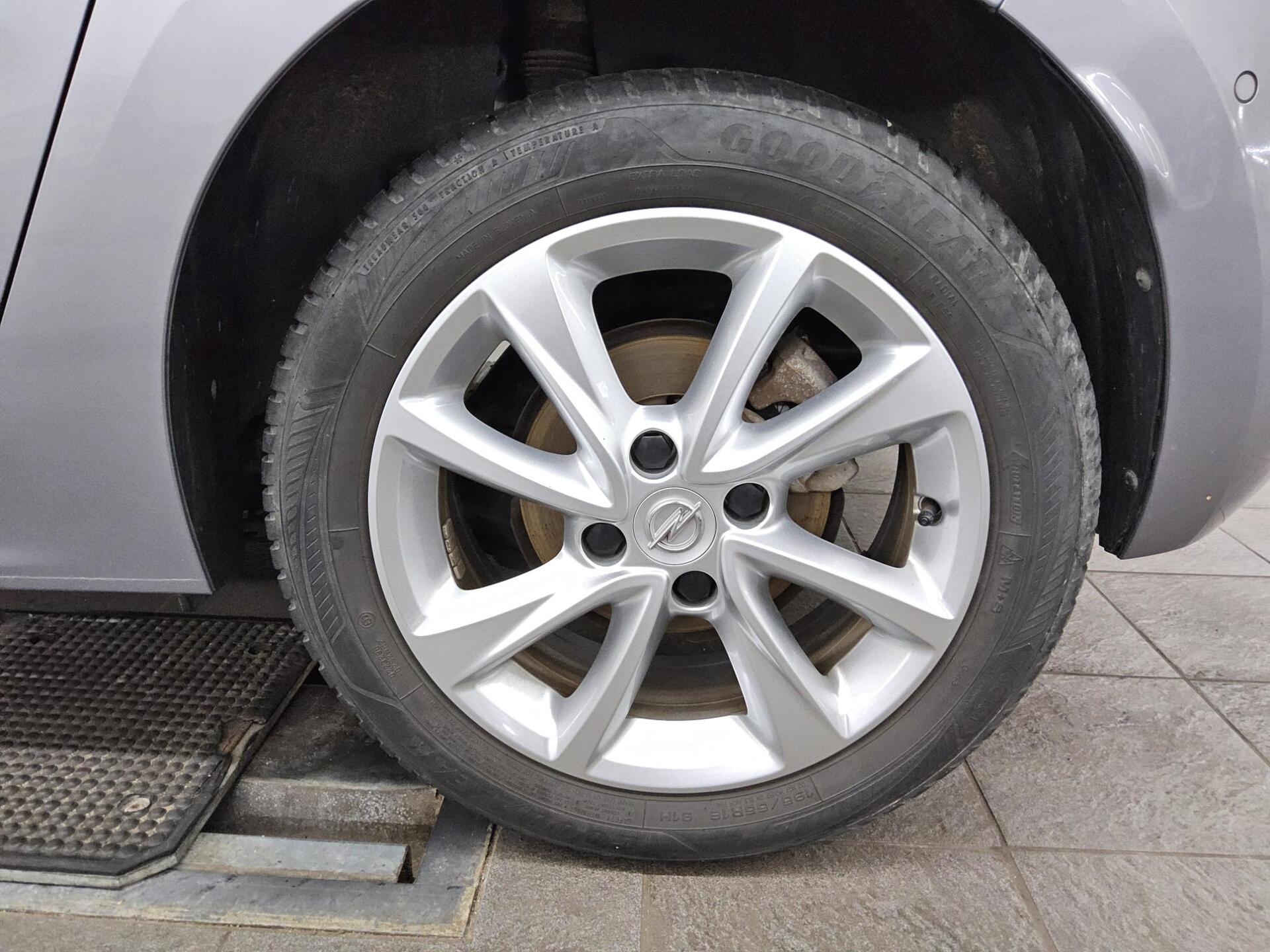 Opel Corsa 1.5 D Elegance Navi LED RFK PDC 11