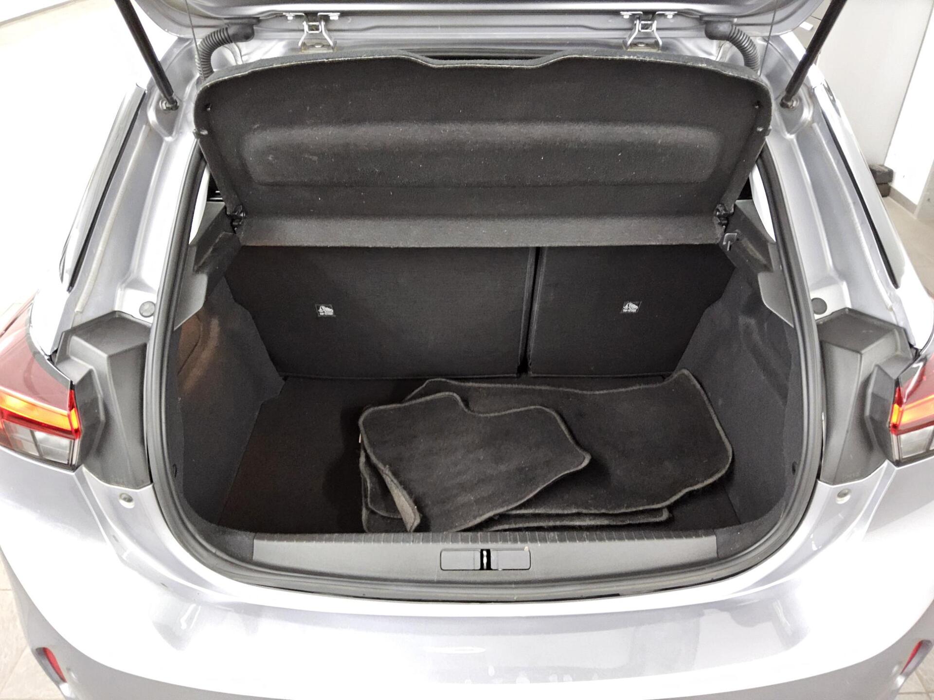 Opel Corsa 1.5 D Elegance Navi LED RFK PDC 12