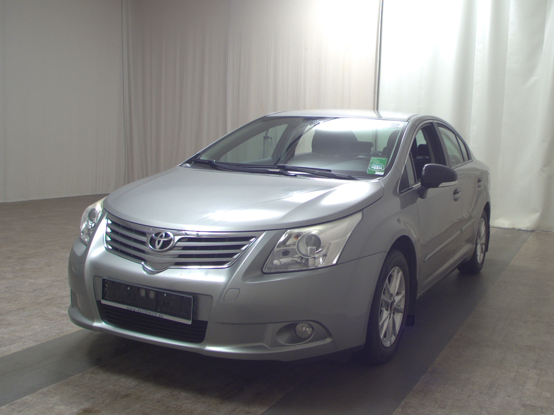 Toyota Avensis 1.6 Sol AHK Klima 2