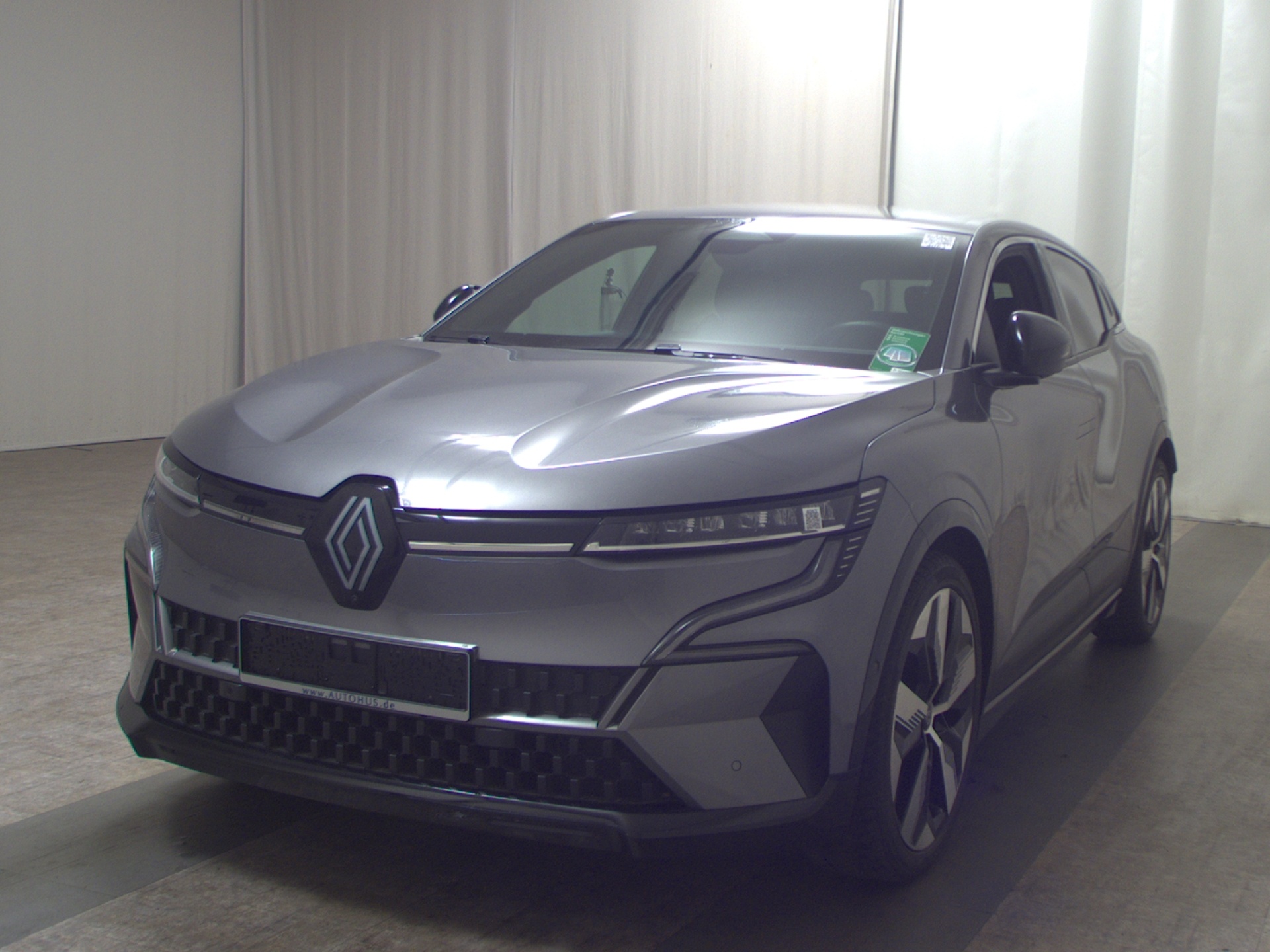 Renault Megane E-Tech EV60 220 Techno Navi LED DC 360° 2