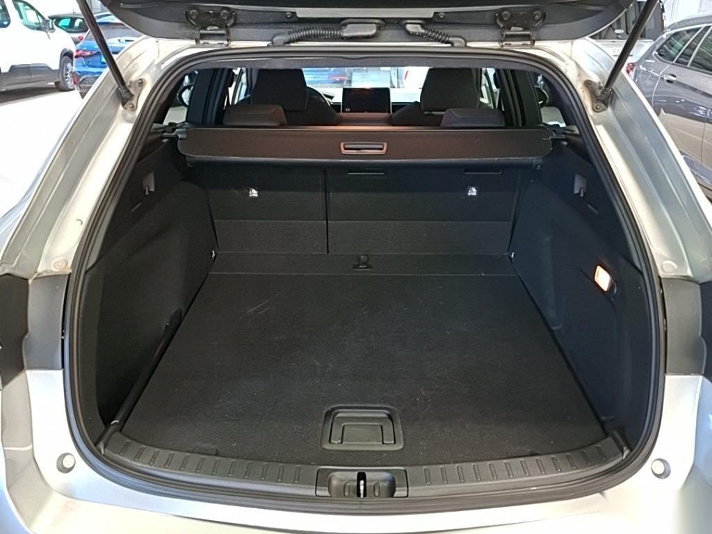 Toyota Corolla Touring Sports 2.0 NAVI KLIMAAUT LED SHZ PDC 9