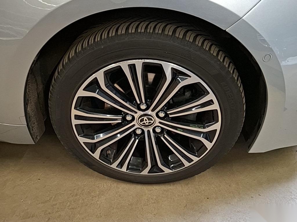 Toyota Corolla Touring Sports 2.0 NAVI KLIMAAUT LED SHZ PDC 11