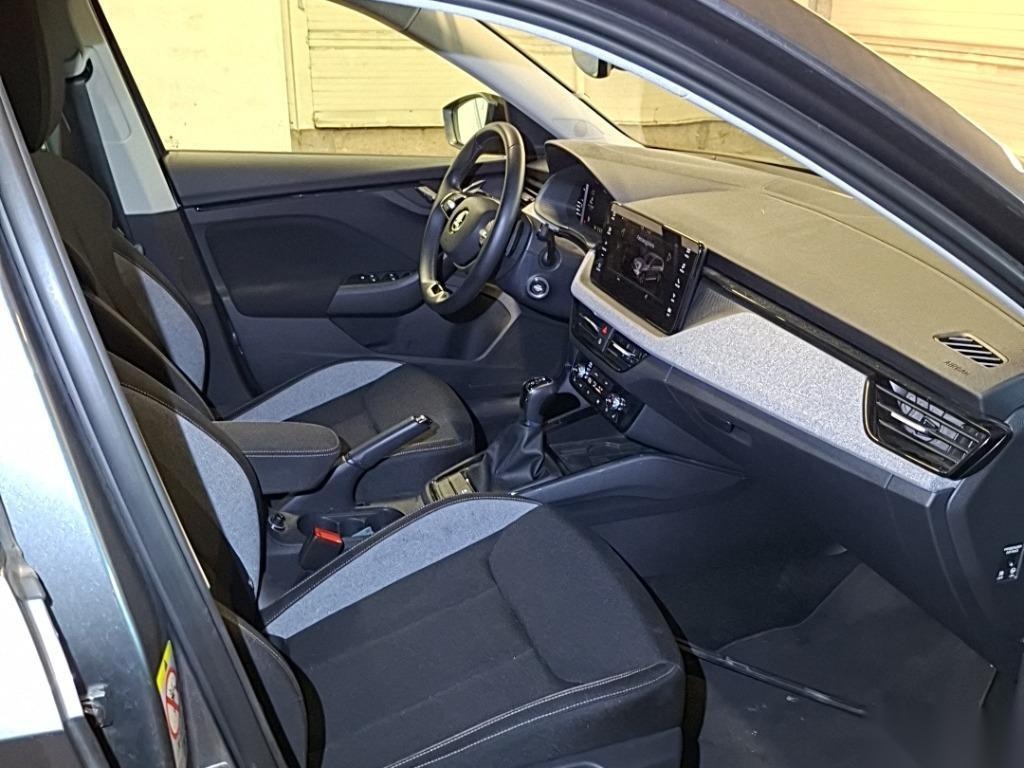 Skoda Kamiq 1.0 TSI Selection NAVI LED AHK ACC COCKPIT 6
