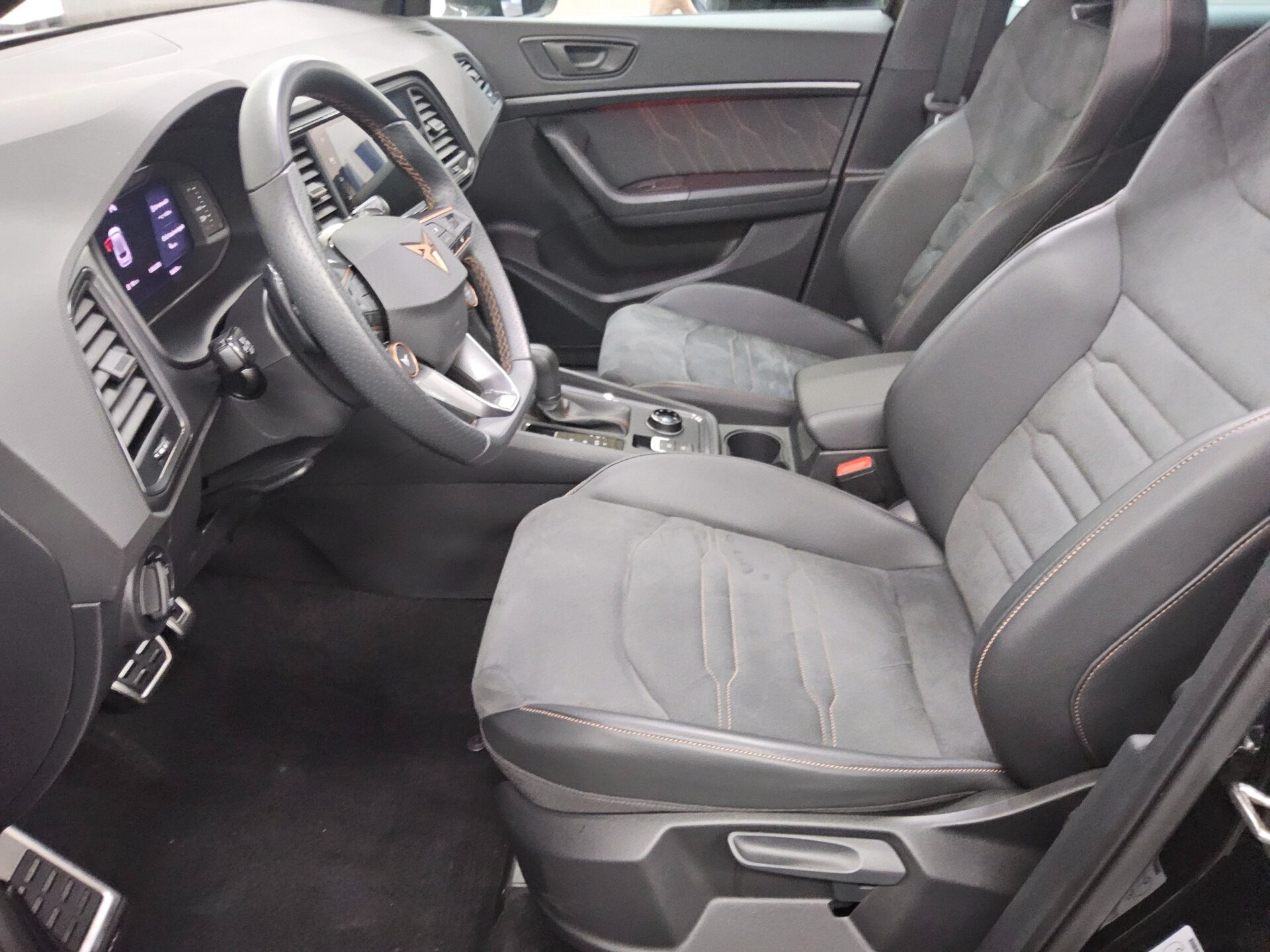 Cupra Ateca 2.0 TSI 4Drive Navi LED vc Pano Beats 360° 9
