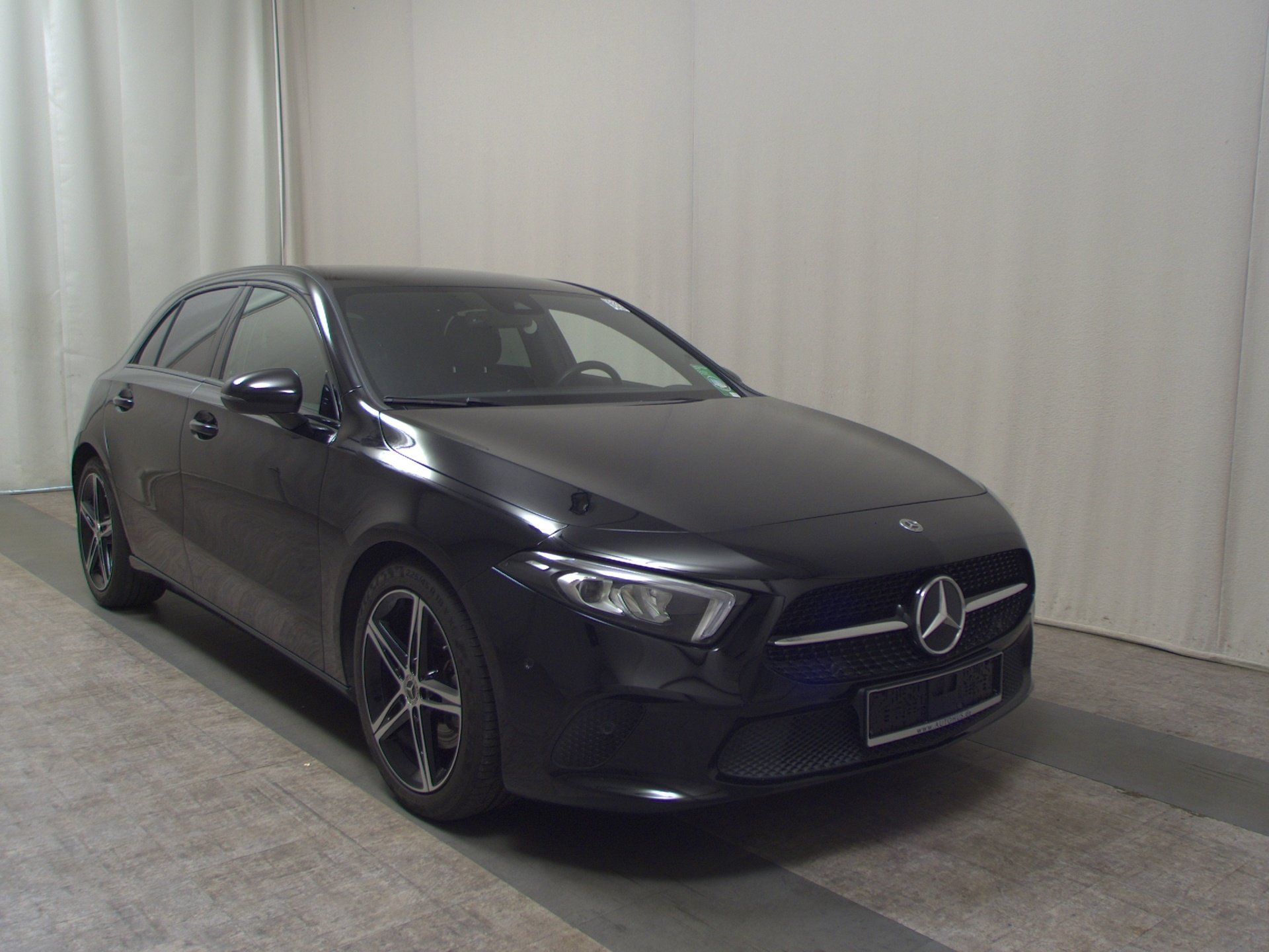 Mercedes-Benz A 220 d Progressive Night Navi LED MBUX RfK 3