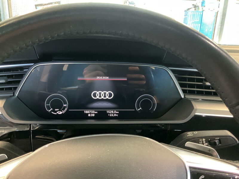 Audi e-tron Sportback T-LEDER NAVI KLIMAAUT LED SPORTSITZE 7