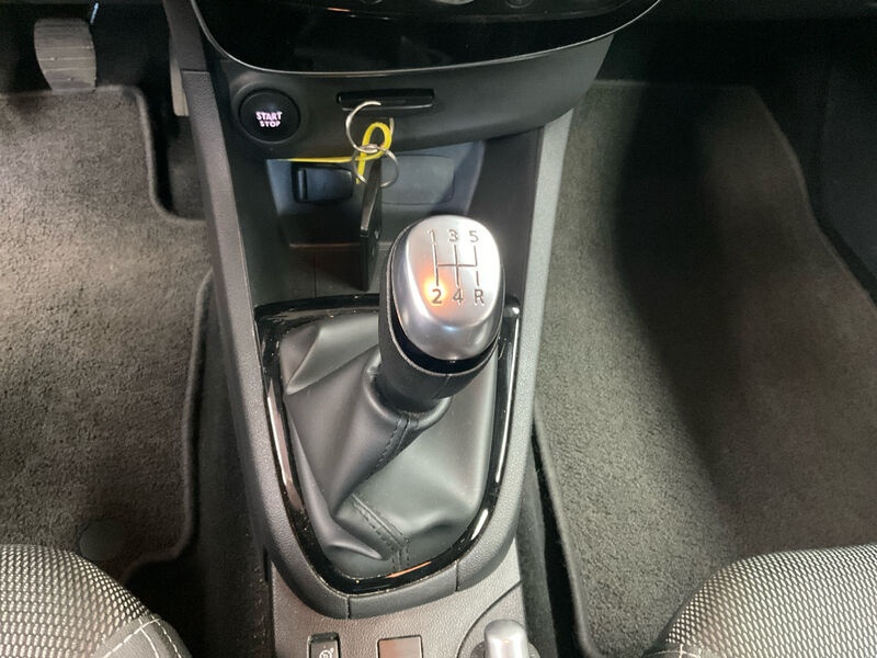 Renault Clio 0.9 TCe RADIO TEMPO 9