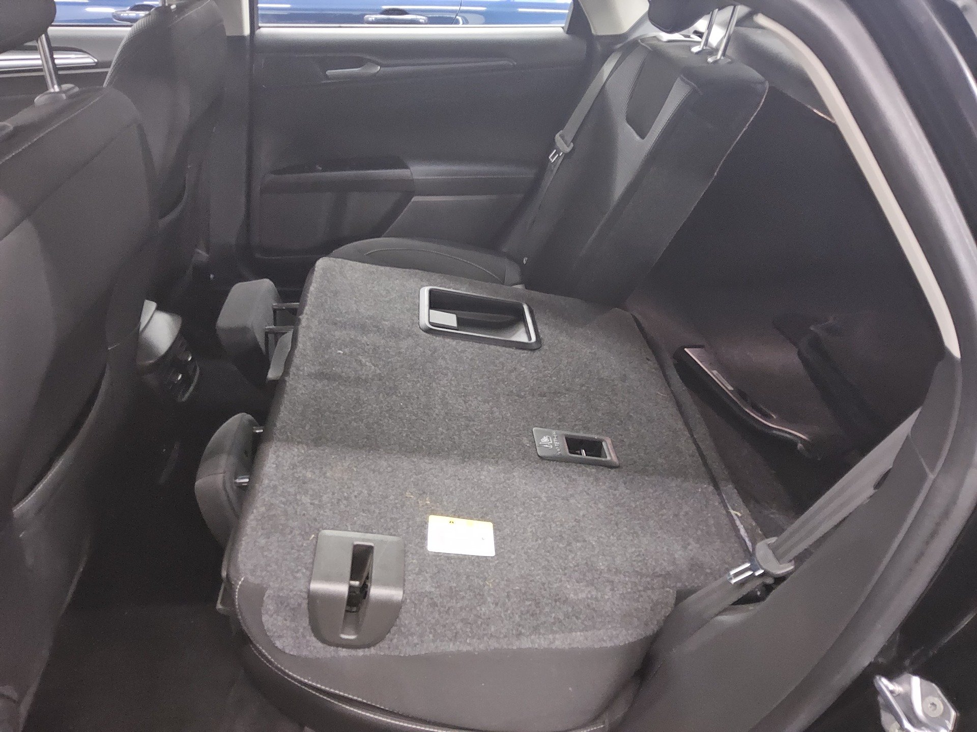 Ford Mondeo 2.0 EB Titanium Navi Rfk AHK DAB 12