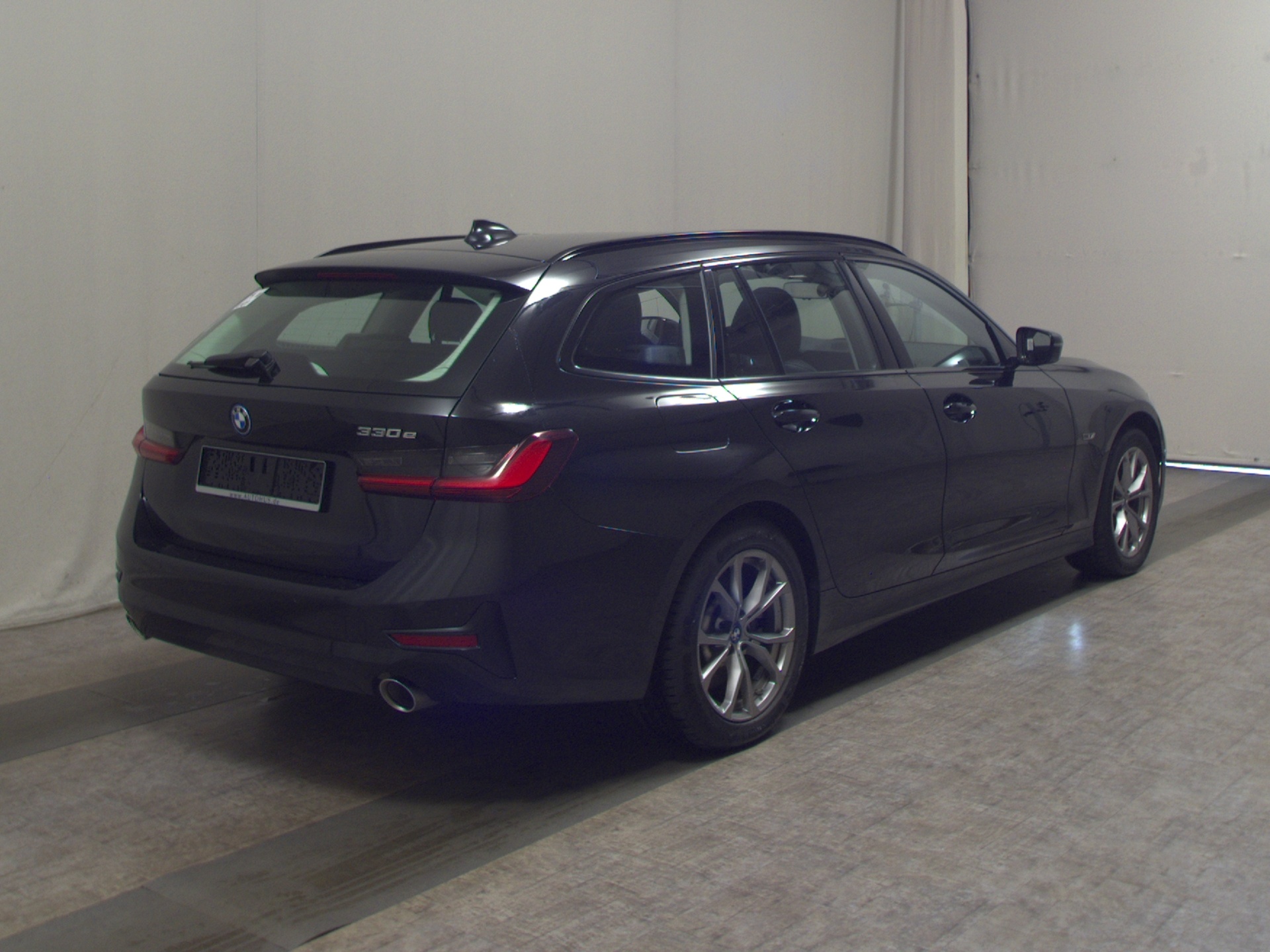 BMW 330e Touring Sport-Line Navi LED LC-Pro HiFi Shz 4