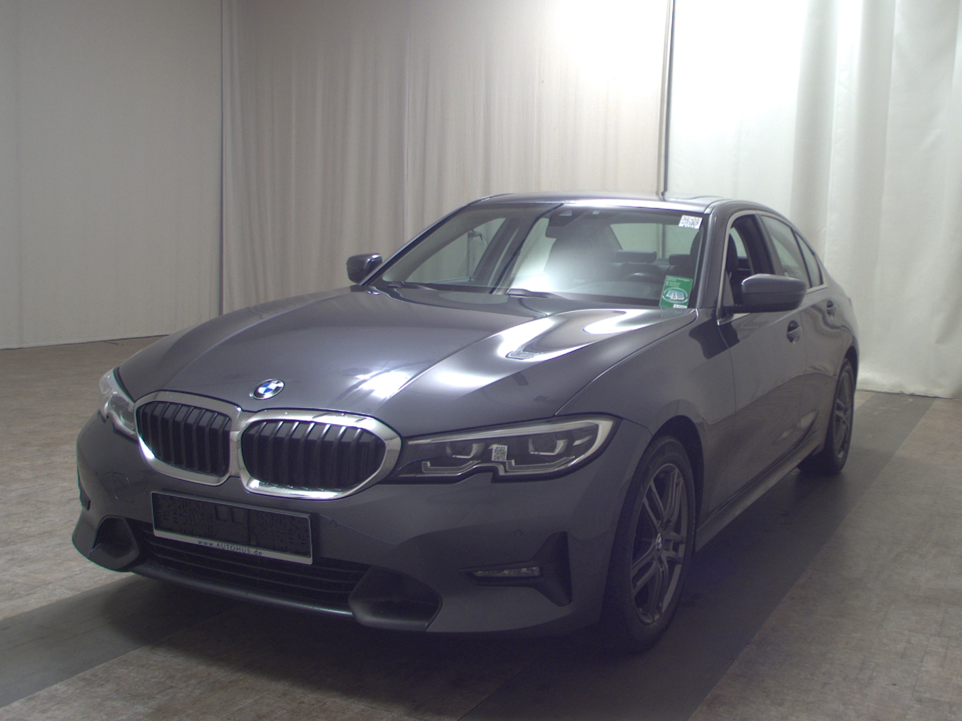 BMW 320i Sport-Line Navi LED+ LC-Pro GSD HiFi 2
