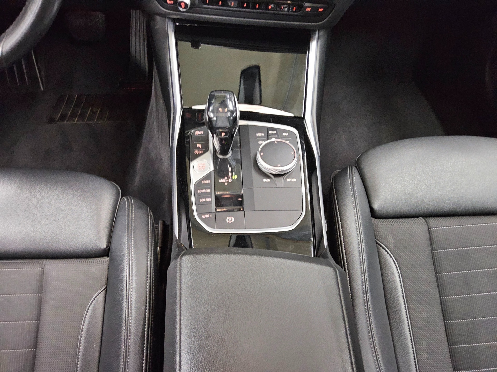 BMW 320i Sport-Line Navi LED+ LC-Pro GSD HiFi 6