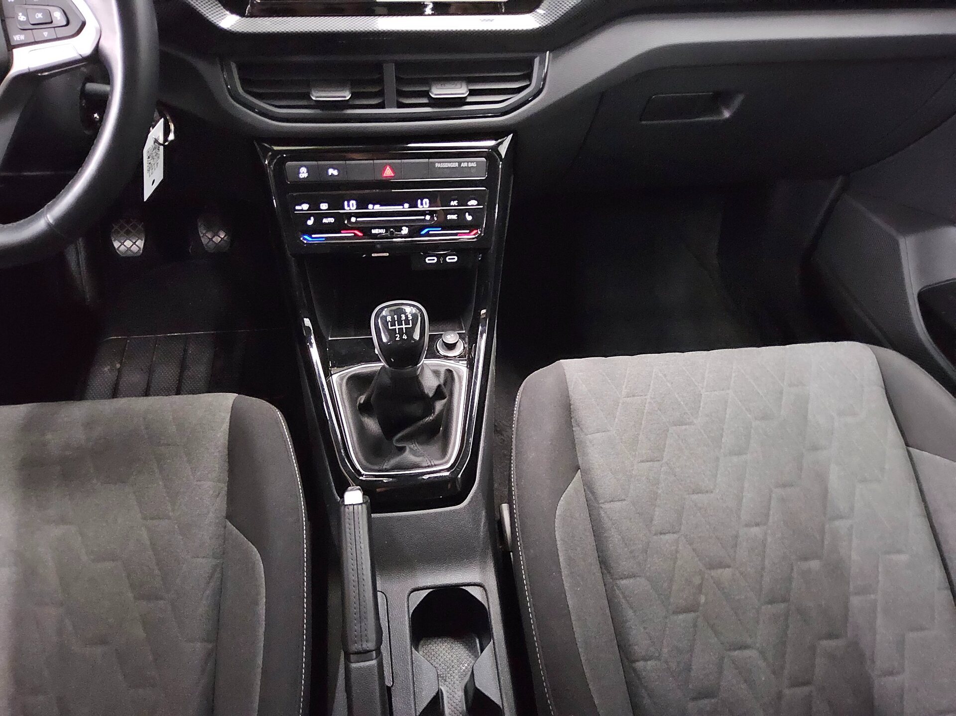 Volkswagen T-Cross Life NAVI KLIMAAUT LED SHZ PDC 6