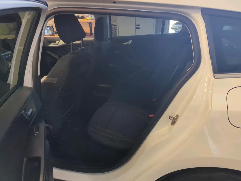 Ford Focus Turnier 1.5 EB Cool&Connect NAVI SHZ KAMERA ACC PDC 11