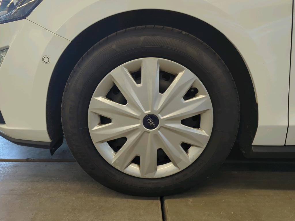 Ford Focus Turnier 1.5 EB Cool&Connect NAVI SHZ KAMERA ACC PDC 12
