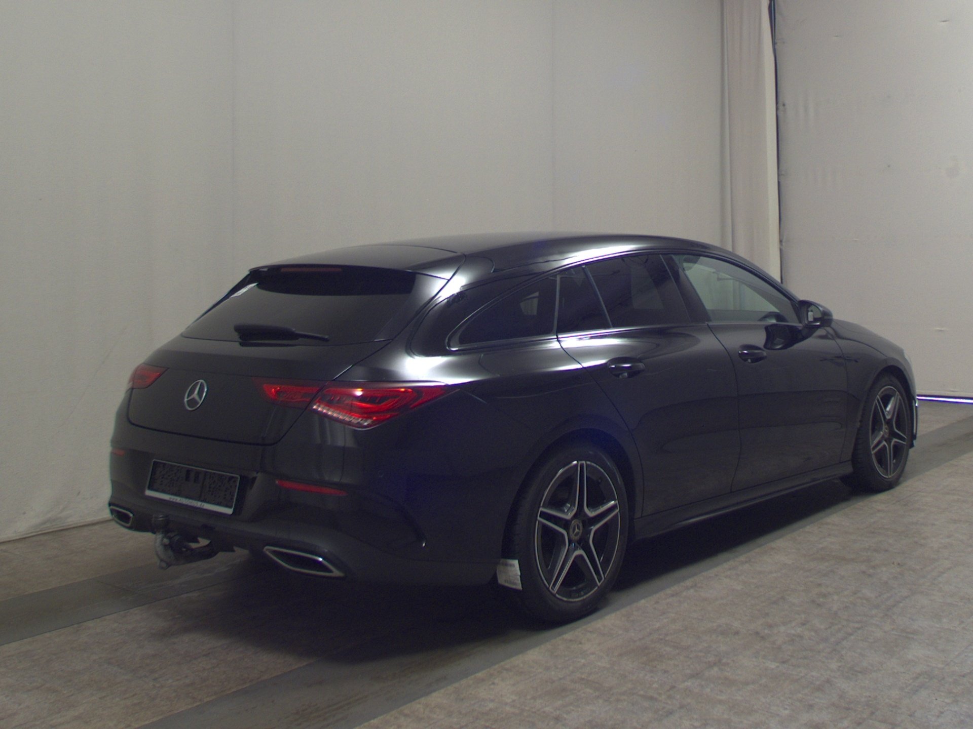 Mercedes-Benz CLA 220 SB d AMG-Line Navi LED Leder AHK 360° 4