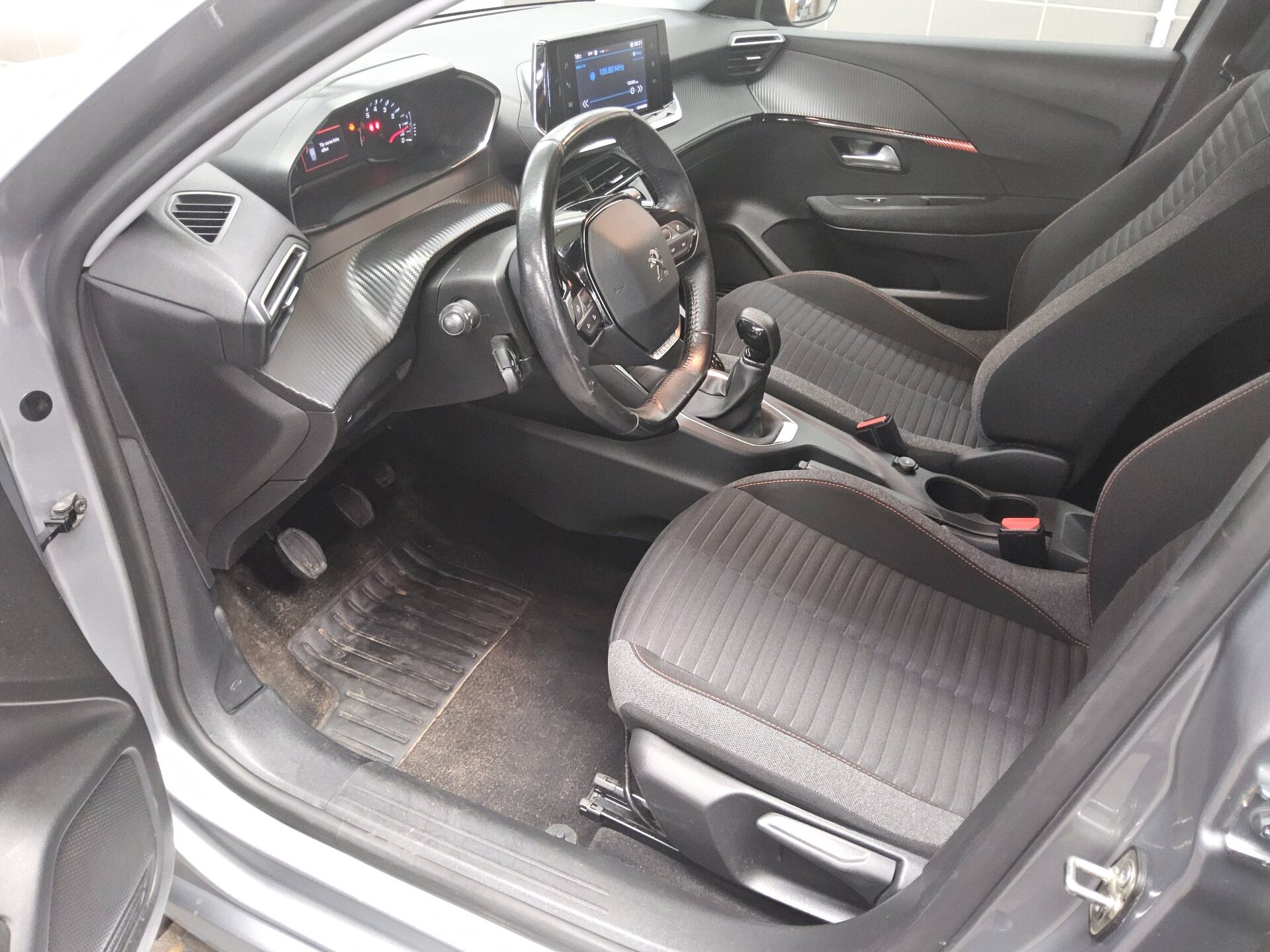 Peugeot 208 1.2 PureTech Active LED Shz Tempomat 8