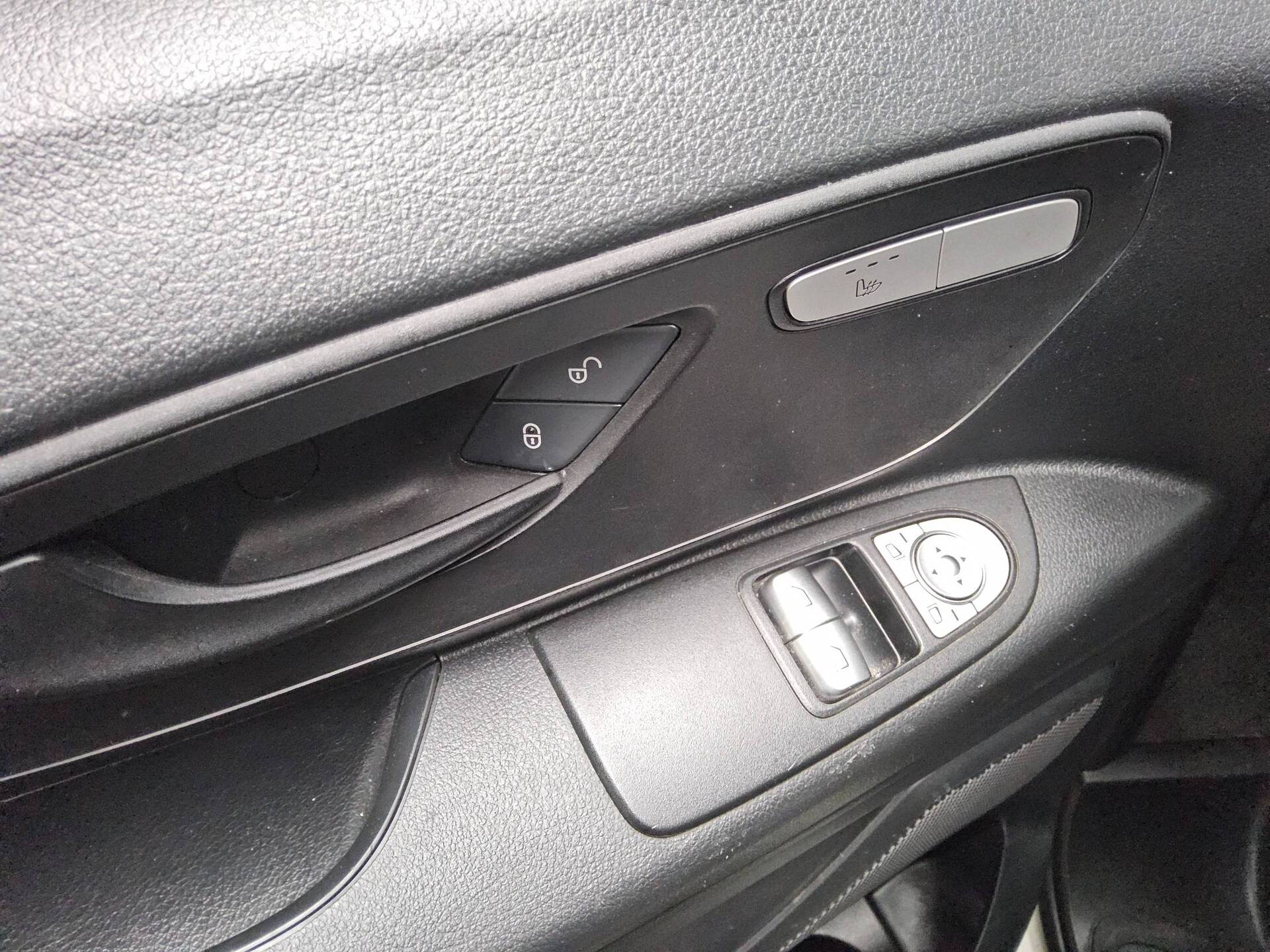 Mercedes-Benz Vito-116 CDI Kasten lang 2-Sitzer Navi DAB RFK 9